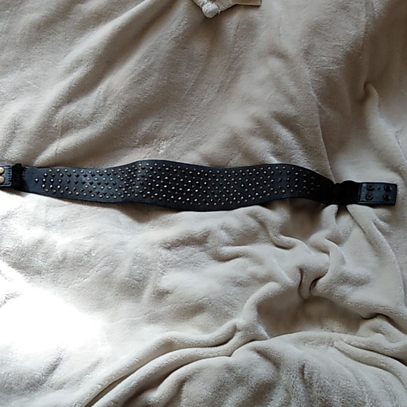 Belt - Picture 3 of 4